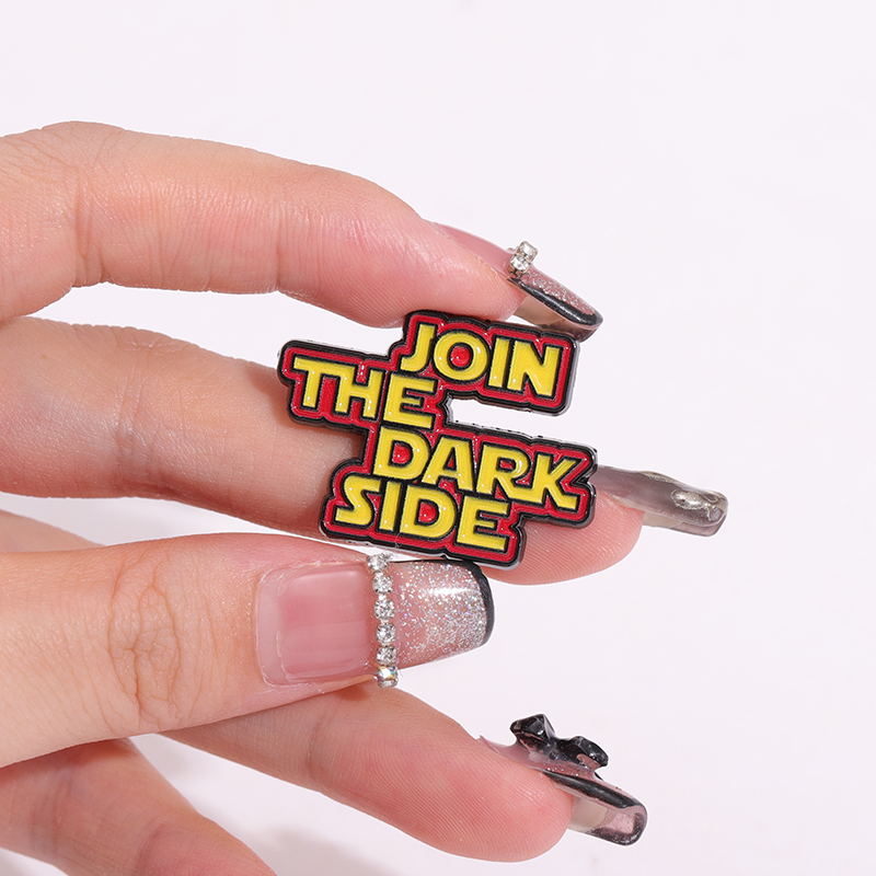 Join The Dark Side Enamel Pins - Science Buddies recension och pris